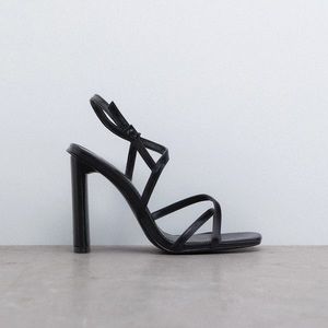 NWOT Zara High Heeled Strappy Sandal